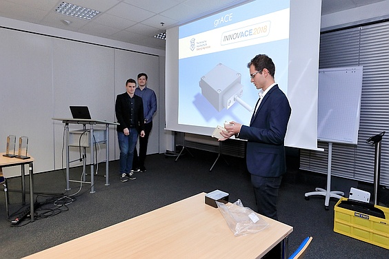INNOVACE 2018 Gewinnerteam Bochum Präsentation